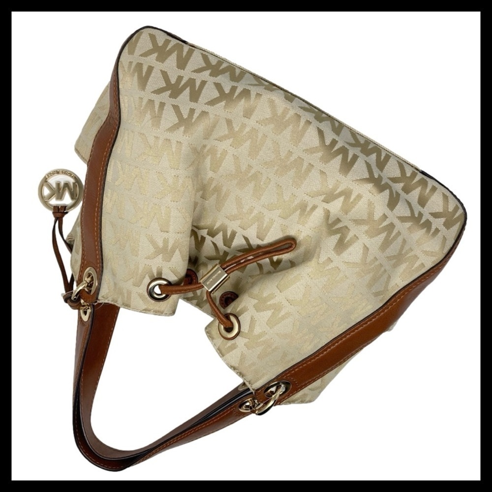 MICHAEL KORS Ludlow Shoulder Bag Signature Jacquard and Leather - Picture 5 of 16